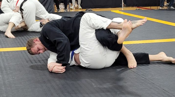 Reverse-arm-bar-setup