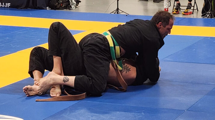 jiu-jitsu mount