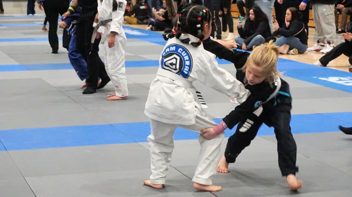 kids jiu-jitsu takedown